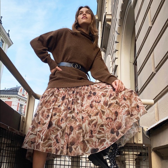 NWT Wilfred Bilbao Sweater - Picture 3 of 7